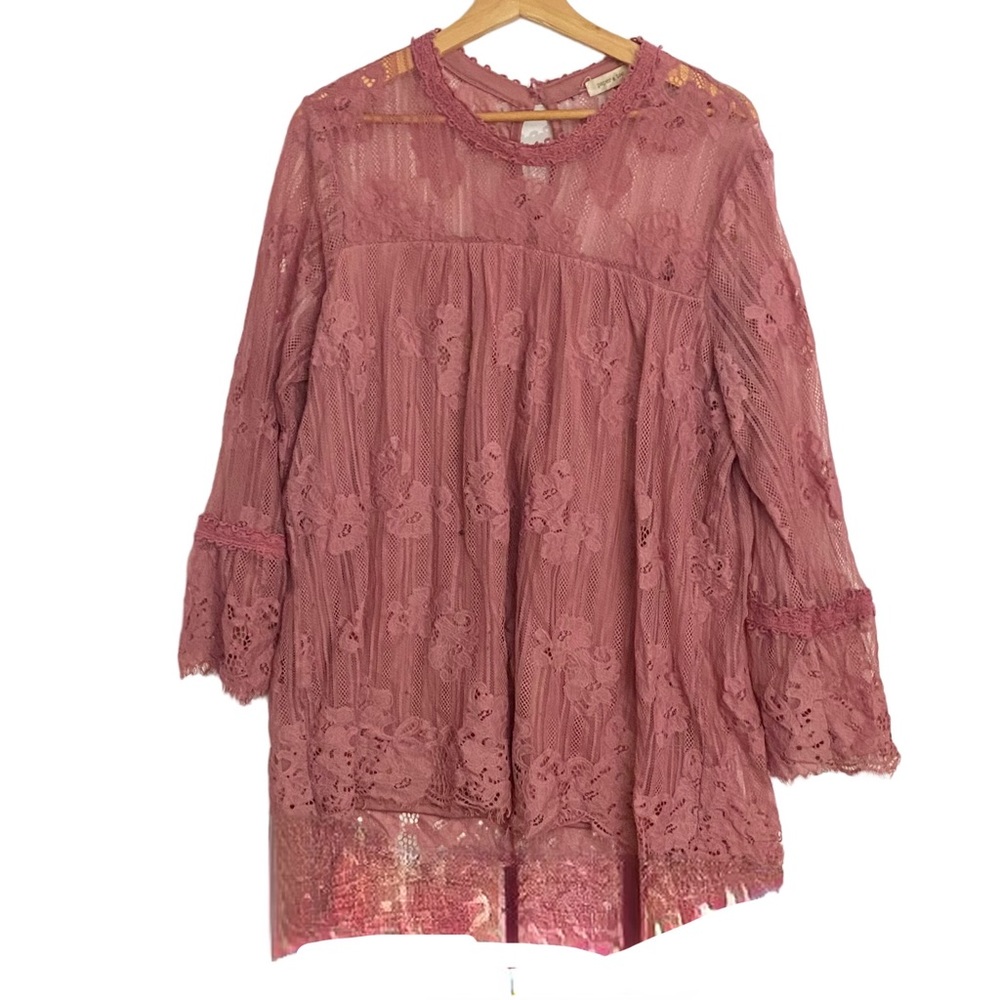 Paper + Tee - Dusty Pink Lace Overlay Tunic Blouse-Womens 1X